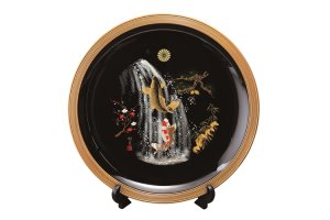 画像1: 　12.0 大皿 黒 鯉の滝のぼり（菊紋入） （ABS・皿立付）